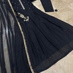 3 PCs women's Stitched Chiffon Embroidered Maxi suit