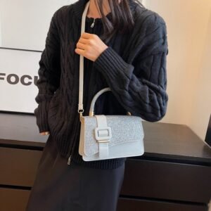 Portable small square bag women's bag 2023 Winter New Fashion shoulder bag support a large number of mixed wholesale crossbody small bag